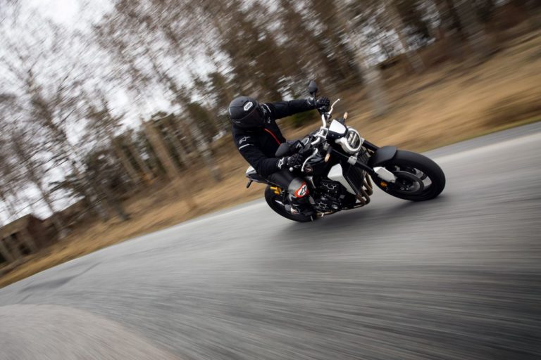 Ohlinshlins_Honda-CB1000R_5